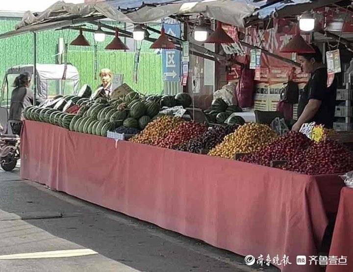 济南本地樱桃大量上市，一斤只要十几元